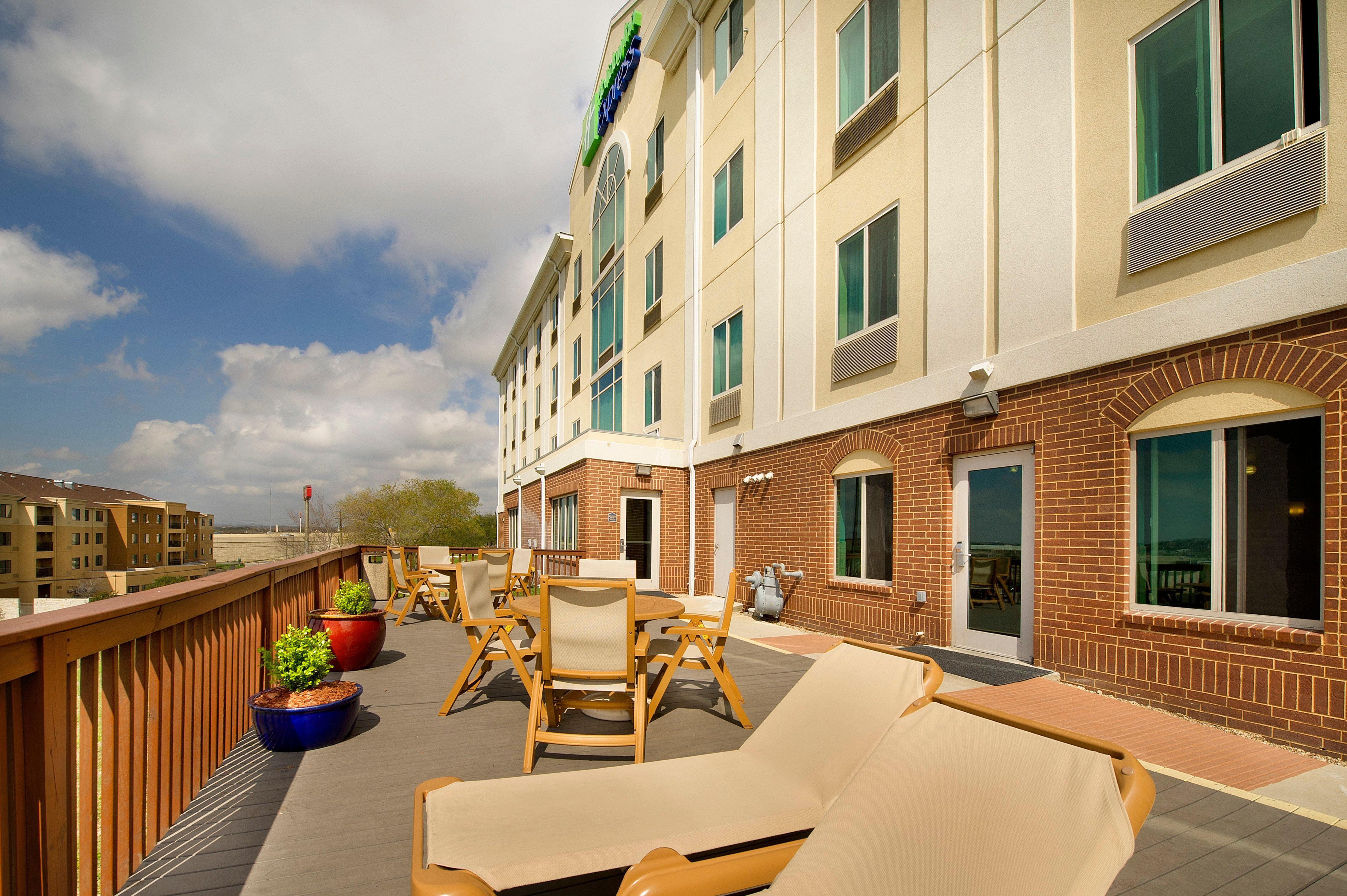 Holiday Inn Express & Suites San Antonio West Sea World Area By Ihg Exterior foto