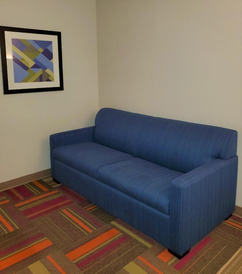 Holiday Inn Express & Suites San Antonio West Sea World Area By Ihg Exterior foto