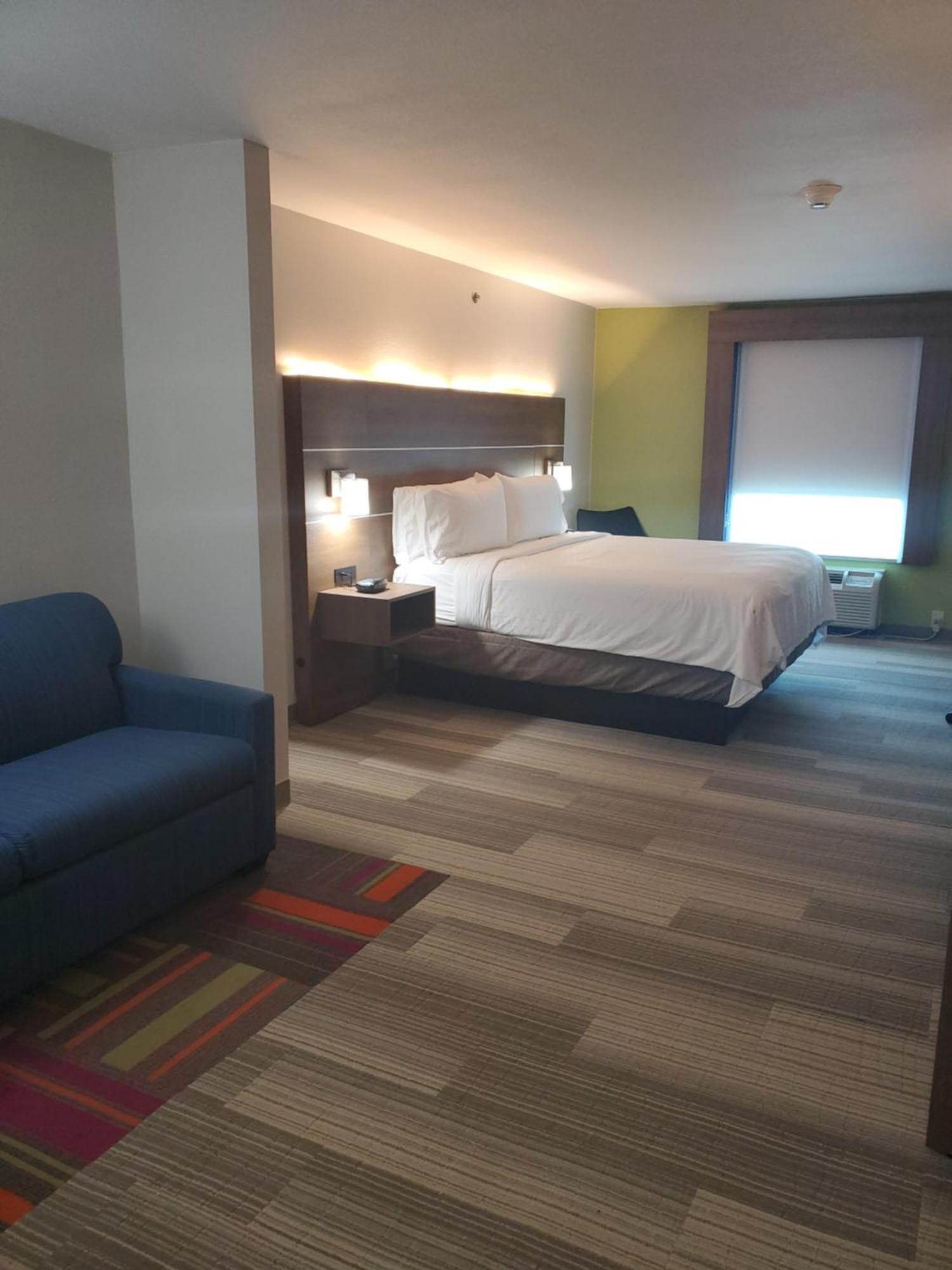 Holiday Inn Express & Suites San Antonio West Sea World Area By Ihg Exterior foto