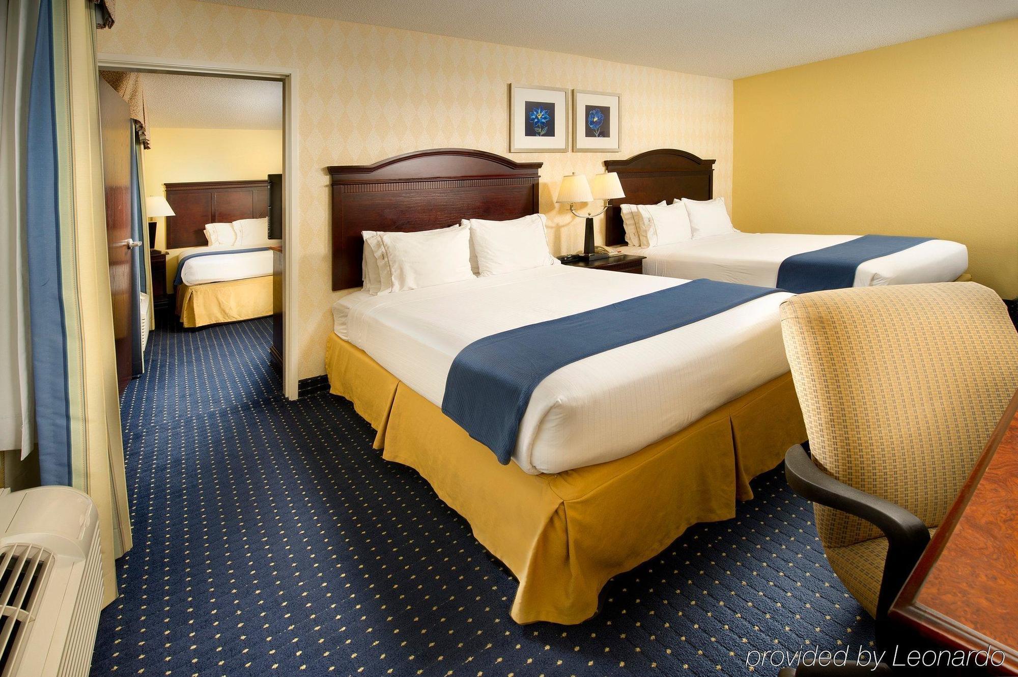 Holiday Inn Express & Suites San Antonio West Sea World Area By Ihg Exterior foto