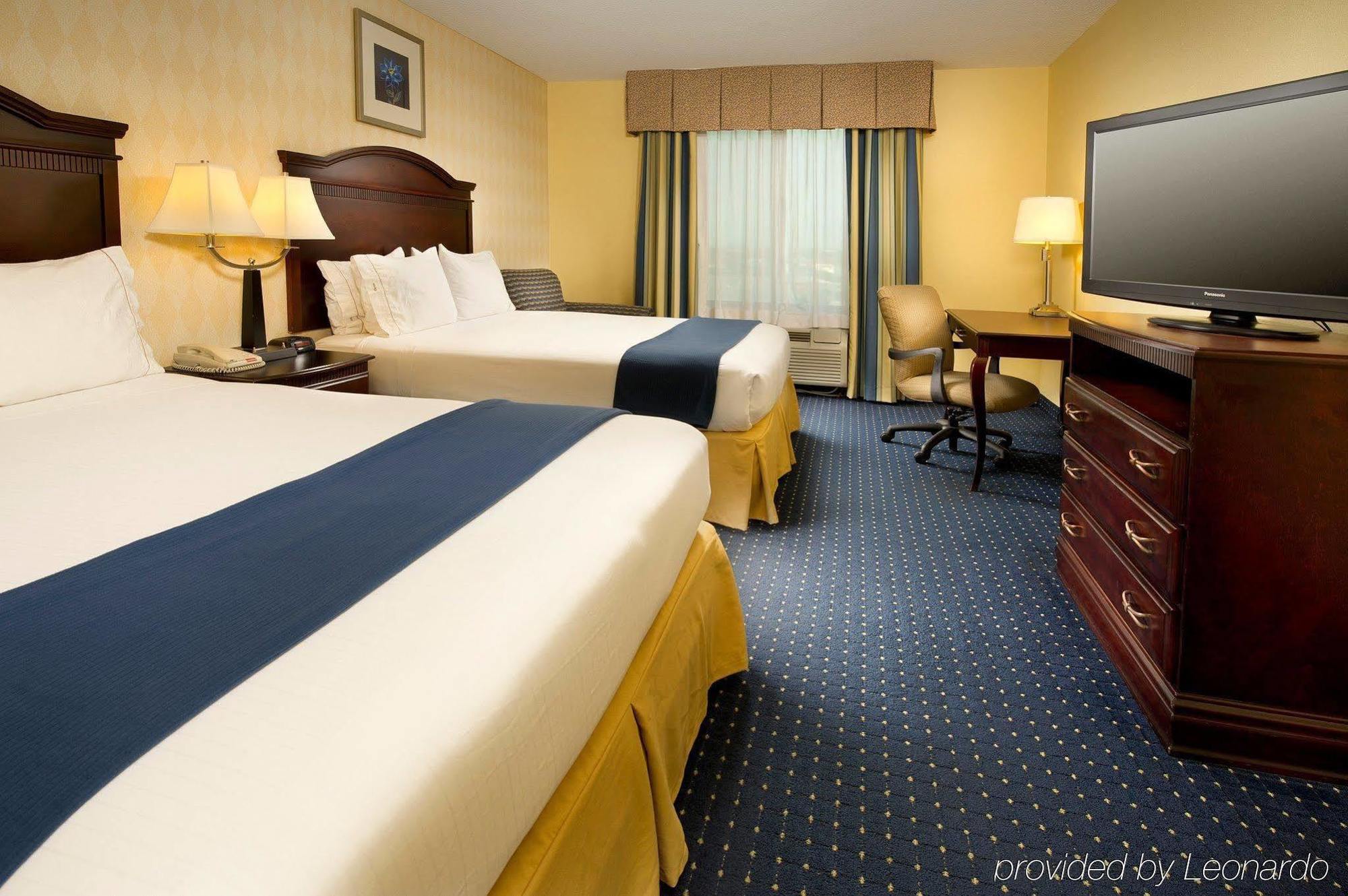 Holiday Inn Express & Suites San Antonio West Sea World Area By Ihg Exterior foto
